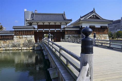 Hiroshima Castle - Japan by web