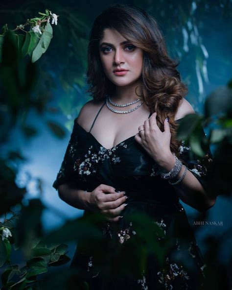 Srabanti Chatterjee Looking Very Beautiful And Sexy Stills Srabanti Chatterjee Exposing Hot