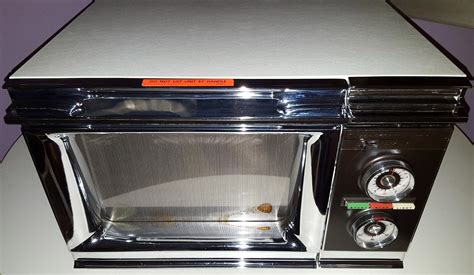 Amana Radarange Rr D Vintage Microwave Oven Retro S