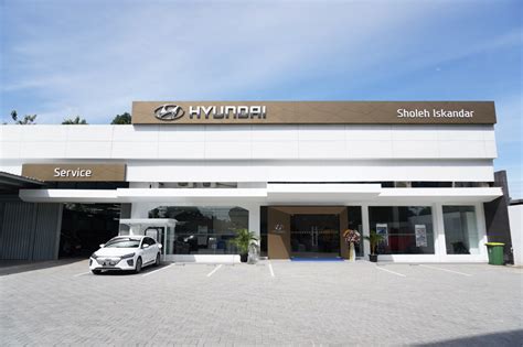 Perluas Jaringan Hyundai Resmikan Showroom Hyundai Sholeh Iskandar Di