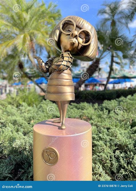 Disney`s 50th Anniversary Edna Mode Gold Statue Inside Hollywood
