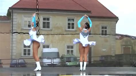 2 Nice Majorettes XVIDEOS