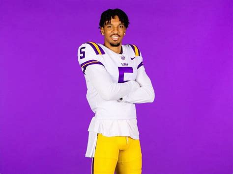 Jayden Daniels Bio, Age, Height, Parents, Girlfriend