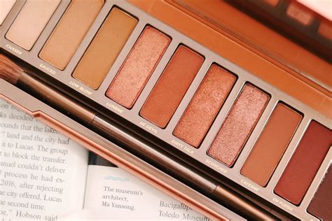 Urban Decay Naked Heat Palette Bianca Dottin Orlando Blogger