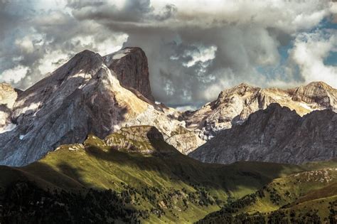 Sentiero Della Pace Dal Rifugio Contrin Alla Malga Ciapela