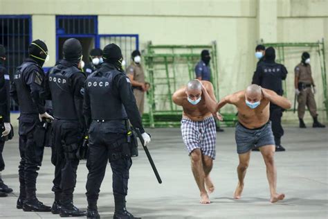 Shocking Images Show El Salvador Prisoners In Lockdown Nz Herald