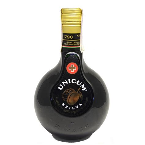 Купить - Биттер Unicum Plum 0.7л - 460,00 ₴ - В АлкоПростир.