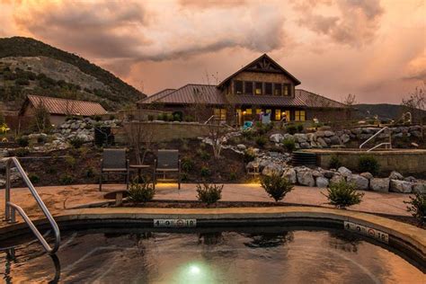 Glenwood Springs Colorado Is Expanding Its Hot Springs With 10 Adults Only Pools A Cold
