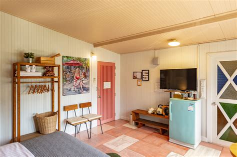 NO. 6 PING SUITE - ANGELO FAMILY SUITES