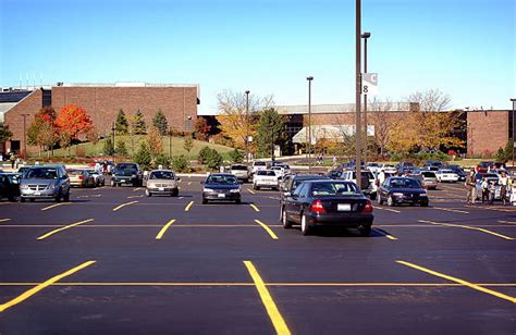 11,200+ Mall Parking Lot Stock Photos, Pictures & Royalty-Free Images - iStock