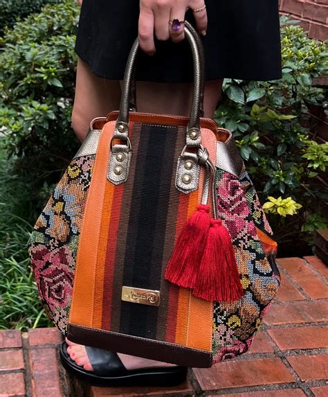 Bolso estilo saco abierto de cuero bolso bordado a mano Etsy España