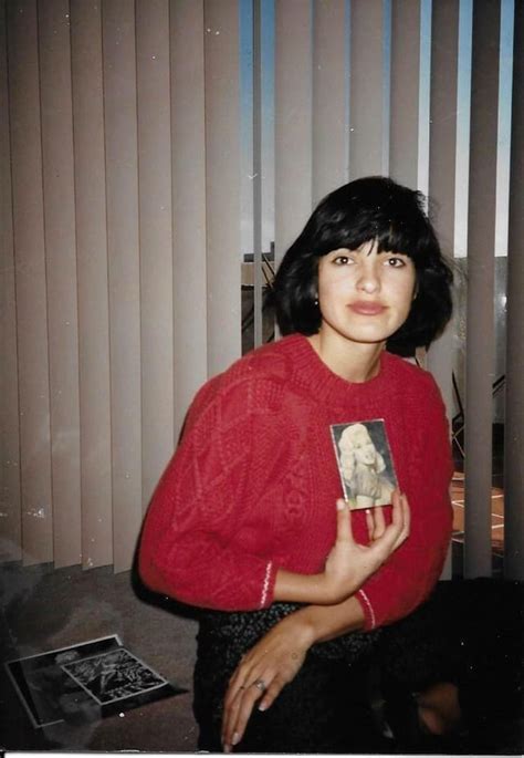 Mariska Hargitay with a picture of her late mother Jayne Mansfield ...