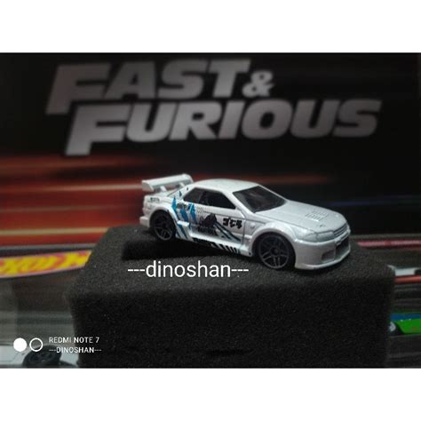 Jual HOT WHEELS NISSAN SKYLINE GTR R32 GODZILA Shopee Indonesia