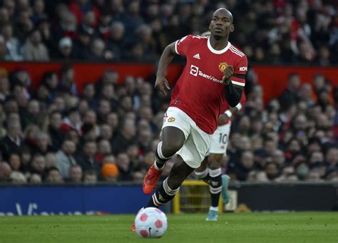 Pogba Atterra A Caselle Foto Juventus Giornata Dei Grandi Arrivi