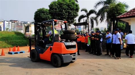 Pelatihan K3 Operator Forklift Publik Bekasi 23 25 Juli 2019