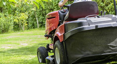 Quel Tracteur Tondeuse Choisir Pour Son Terrain Conseils Et Comparatifs