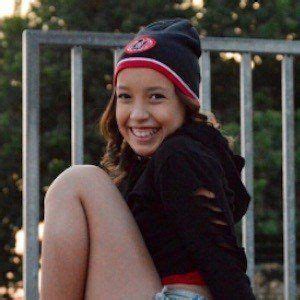 3 Hot Sexy Alena Garver Bikini Pics