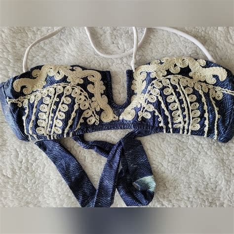 Nanette Lepore Swim Nanette Lapore Bikini Top Xs Poshmark