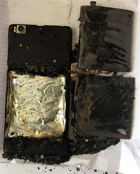 Cell Phone Bursts Into Flames The Tribune India