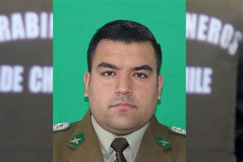 Qui N Era Emmanuel S Nchez El Teniente De Carabineros Asesinado En