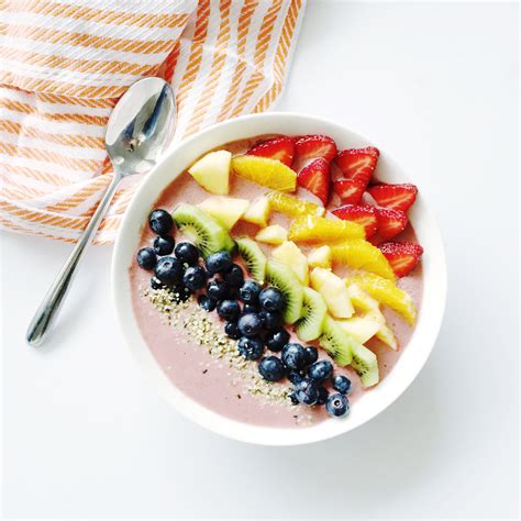 Raspberry Rainbow Smoothie Bowl - Fraiche Nutrition