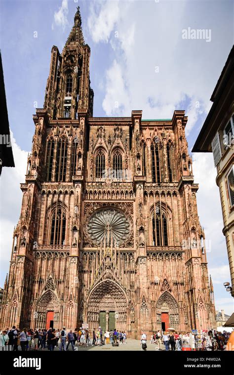 La Cattedrale Di Notre Dame A Strasburgo Alsazia Francia Foto Stock