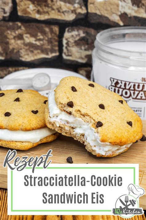 Sandwich Eis Aus Zwei Chocolate Chip Cookies Und Einer Creme Mit