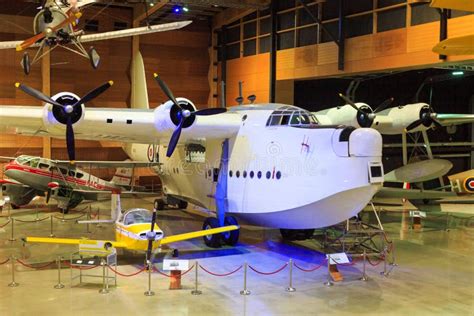 Short Sunderland Flying Boat Editorial Photo - Image of royal, airplane ...