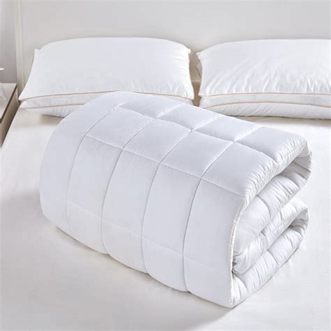 Best Cooling Mattress Pad - Review & Buying Guide - MattressDX.com