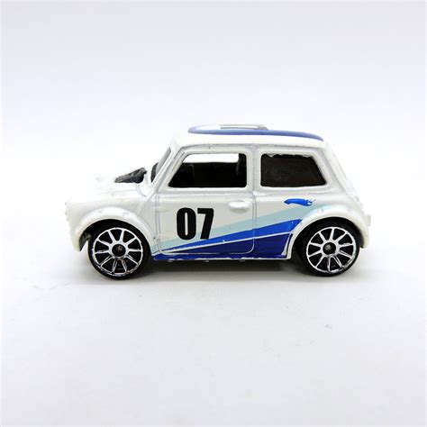 Hot Wheels Morris Mini Mattel Malaysia Madtoyz