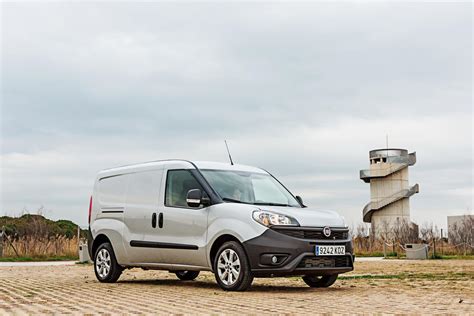 Fiat Doblò Cargo Maxi 1 4 T Jet Natural Power el GNC en la distribución