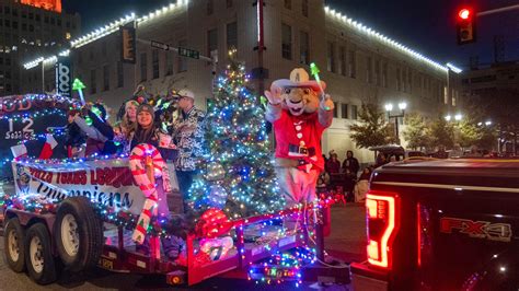Locals are celebrating the amarillo heritage during the parade 17
