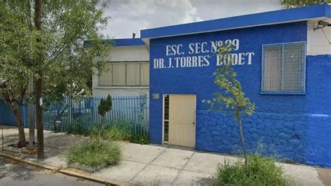 Pelean Estudiantes Dentro De Sal N En Secundaria De Monterrey