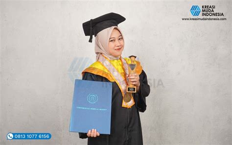 rangkaian acara wisuda  universitas mari simak kmi