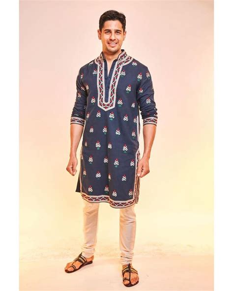 Pin By Zana Zana On Sidharth Malhotra Wedding Outfit Men Indian