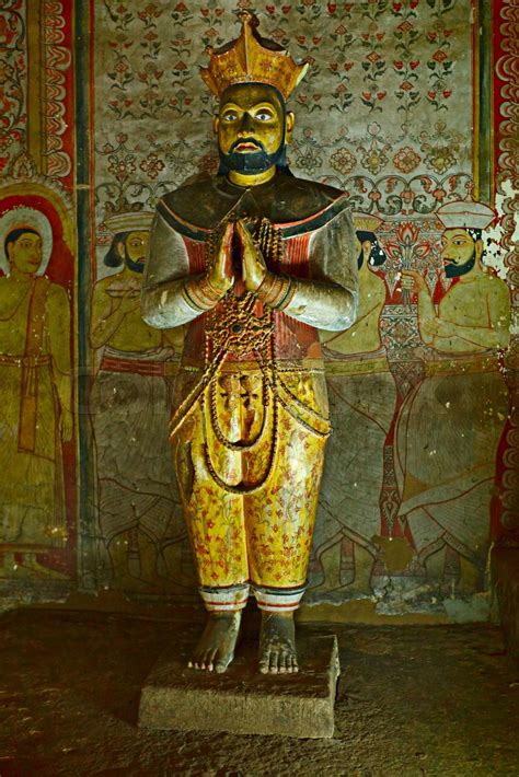 Ancient king image in Dambulla Rock Temple caves, Sri Lanka | Stock ...