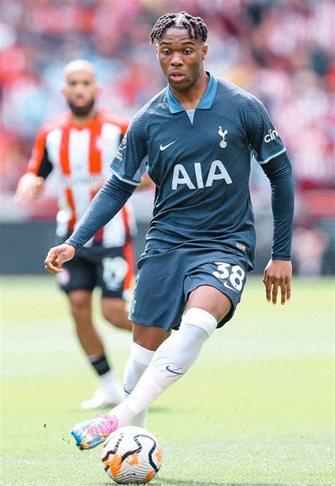 Tottenham Hotspur Reveal Debut Nike Away Shirt Soccerbible