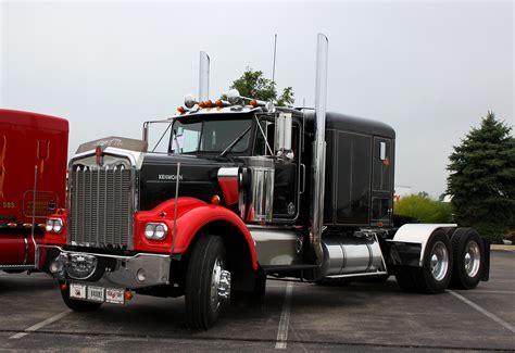 1977 Kenworth W900 Old Time Trucks Magazines Show At Expe Flickr