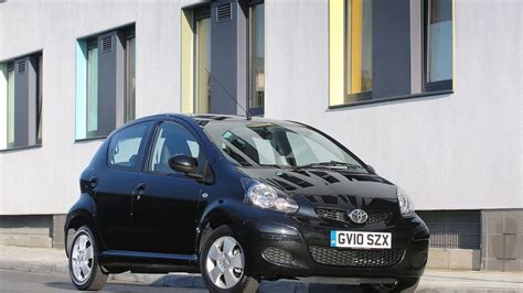 Toyota Aygo Black Announced in UK | Motor1.com Photos