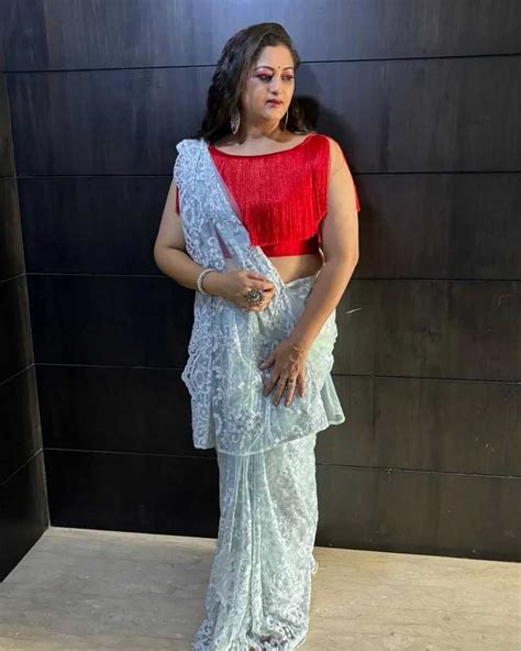 Deivamagal Tv Serial Fame Rekha Krishnappa Hot Chubby Photos In Saree Glamsundari In