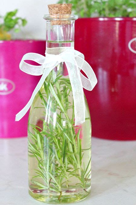 Homemade rosemary infused oil - Craftfoxes