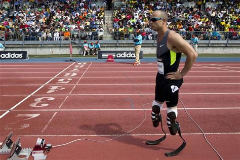 Oscar Pistorius premier athlète paralympique qualifié pour les JO