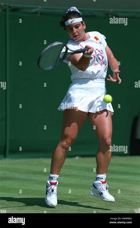 ARANTXA SANCHEZ VICARIO SPAIN 01 July 1994 Stock Photo - Alamy