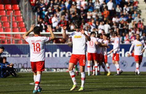 Zur N Chsten Saison Der Ssv Jahn Bekommt Einen Neuen Ausr Ster