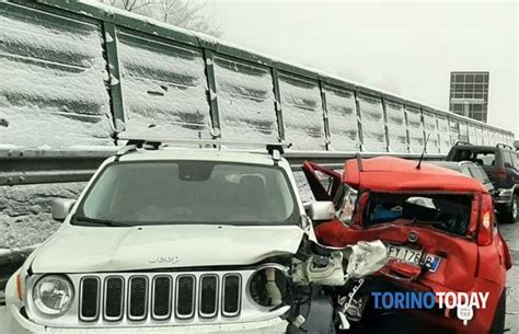 Maxi Tamponamento Morti Torino Bardonecchia Salbertrand 13 2 21