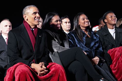 Obama Family Photos: Barack, Michelle, Malia and Sasha Over the Years ...