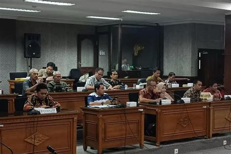 DPRD Jember Gagas Ketetapan Hukum Daerah Tentang Garis Sempadan Pantai