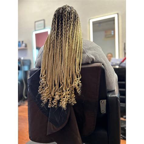 66 Stunning Curly Blonde Hairstyles To Embrace Your Inner Sunshine Hood MWR