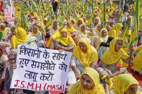 Farmers In Pictures Farmers Gather At Ramlila Maidan For Kisan