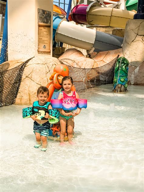 Camelback Resort's Indoor Waterpark - A Family Friendly Destination ...